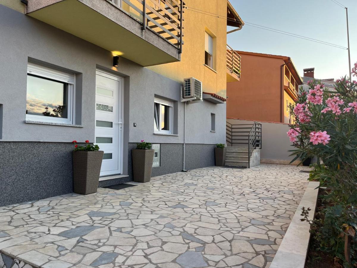 Apartment A & N With Free Private Parking بولا المظهر الخارجي الصورة