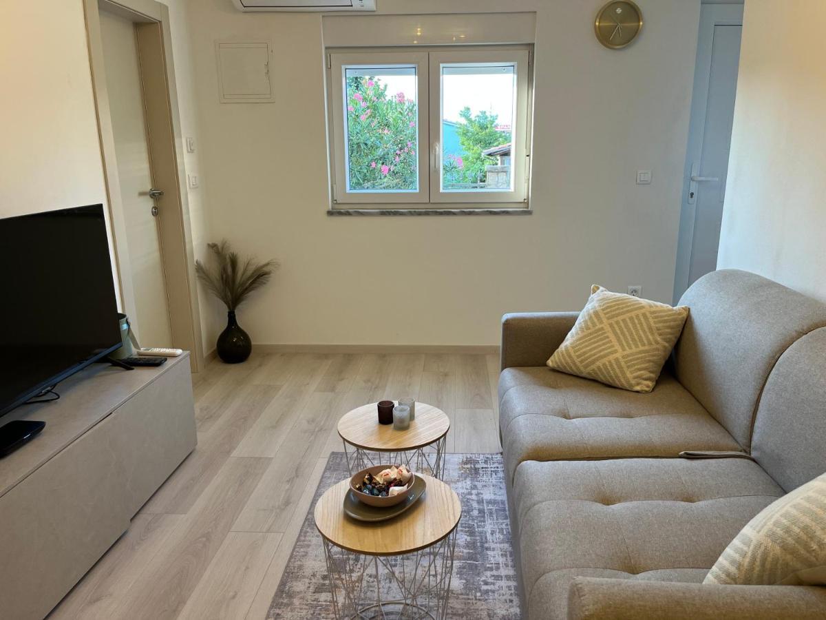 Apartment A & N With Free Private Parking بولا المظهر الخارجي الصورة